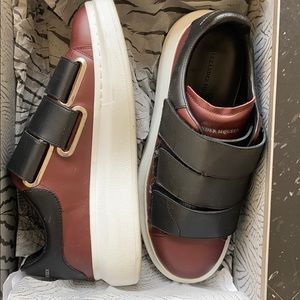 Gently used Alexander McQueen. Size E 40 US 8